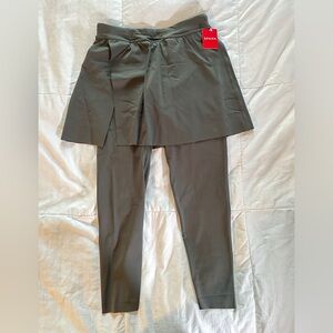 SPANX skirted legging